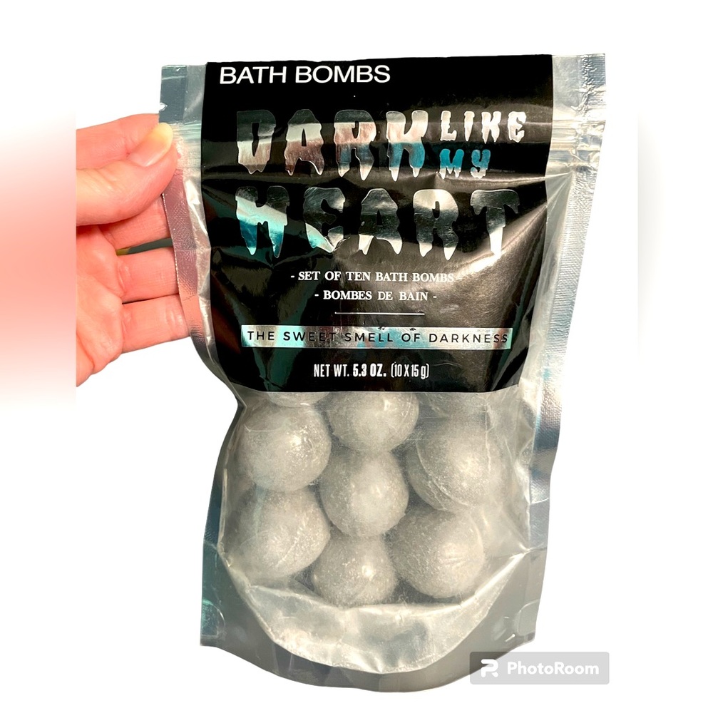 🔥 Gift Republic Dark Like My Heart bath bombs ✨